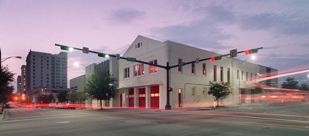 Primary Photo Of 39 E Adams St, Jacksonville Storefront Retail Residential For Lease
