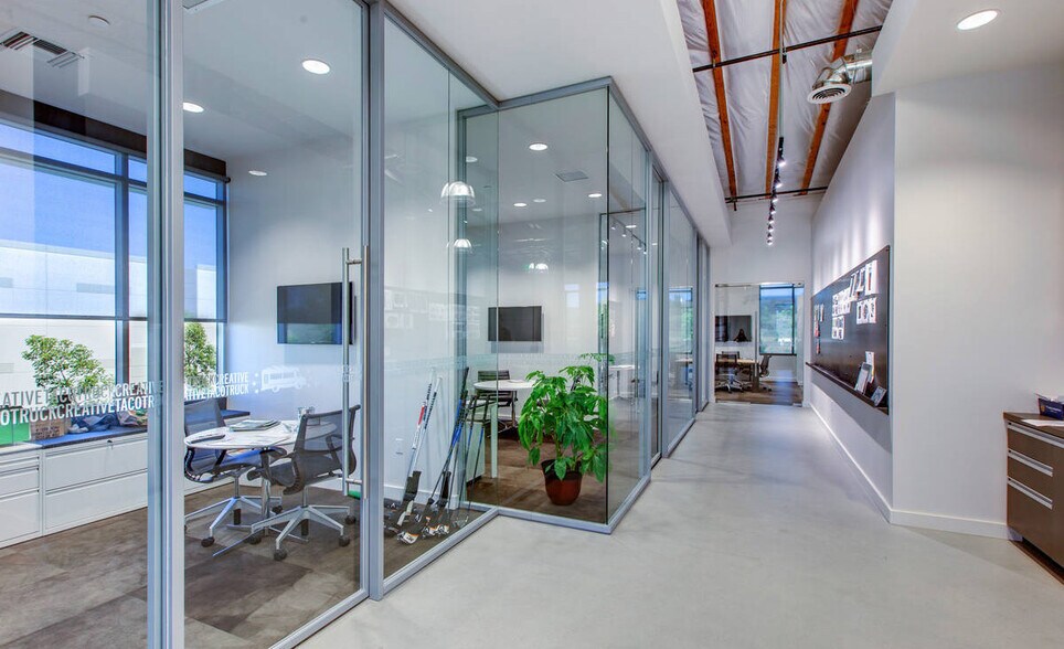 More Photos Of 3172 Lionshead Ave, Carlsbad Office For Sale