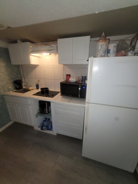 More Photos Of 1458 W 32nd St, Indianapolis Apartments For Sale