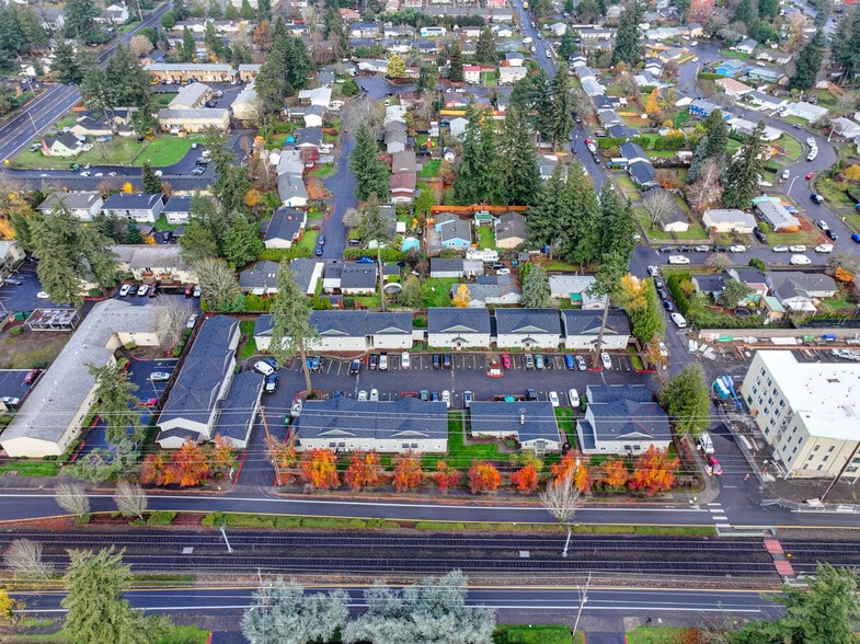 More Photos Of 16405 E Burnside St, Portland Apartments For Sale