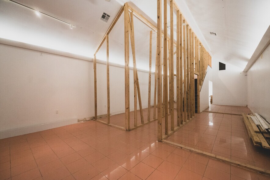 More Photos Of 3223 25th St, Metairie Loft Creative Space For Sale