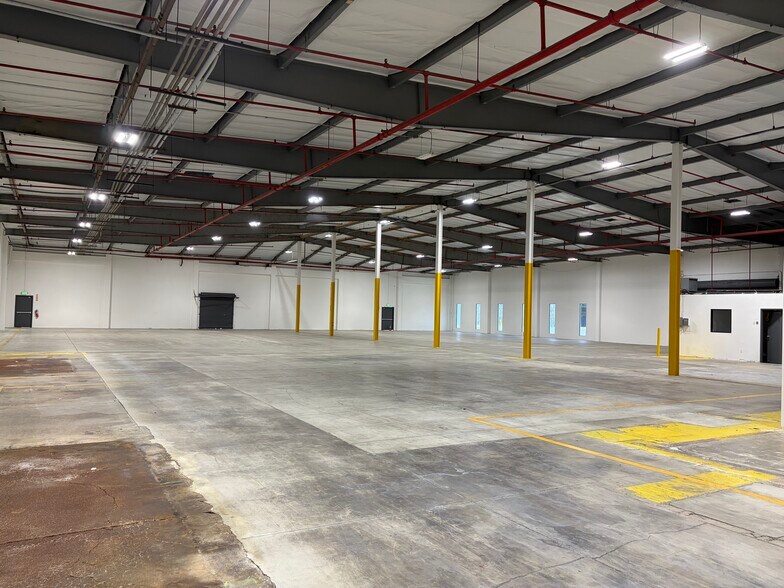 More Photos Of 2311 Pullman St, Santa Ana Land For Lease