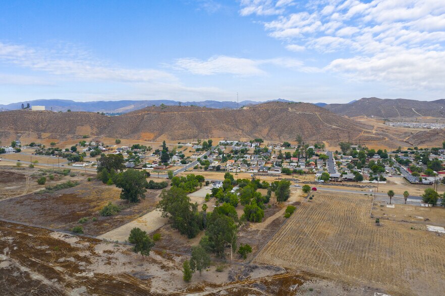 More Photos Of 816-880 E Lakeshore Dr, Lake Elsinore Land For Sale