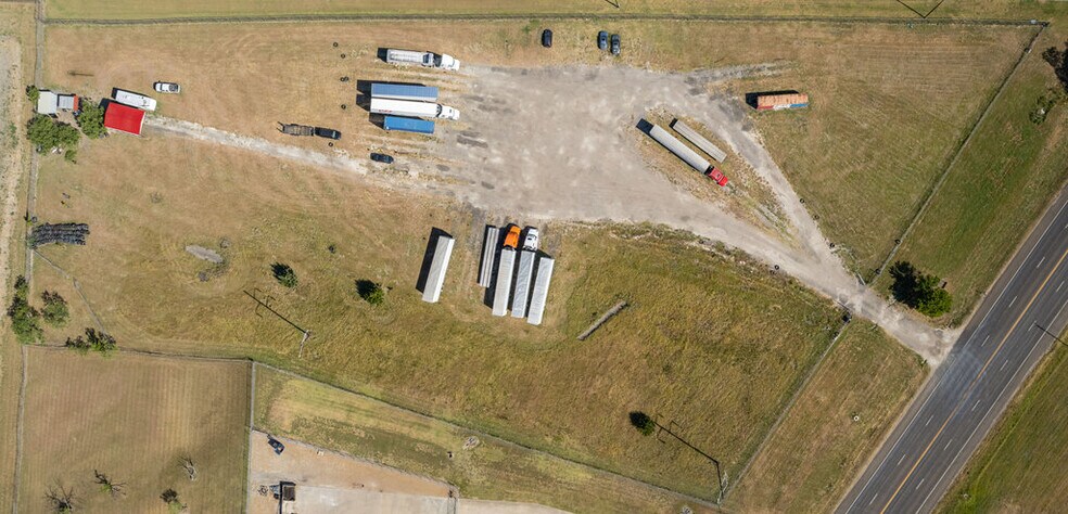 More Photos Of 2300 S Business 45, Corsicana Land For Sale