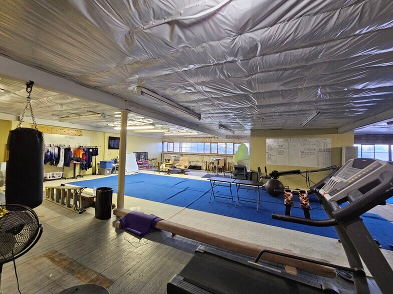 More Photos Of 815 N 1st Ave, Great Falls Auto Dealership For Lease