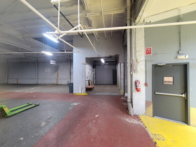 More Photos Of 555 E 242nd St, Bronx Industrial For Sale