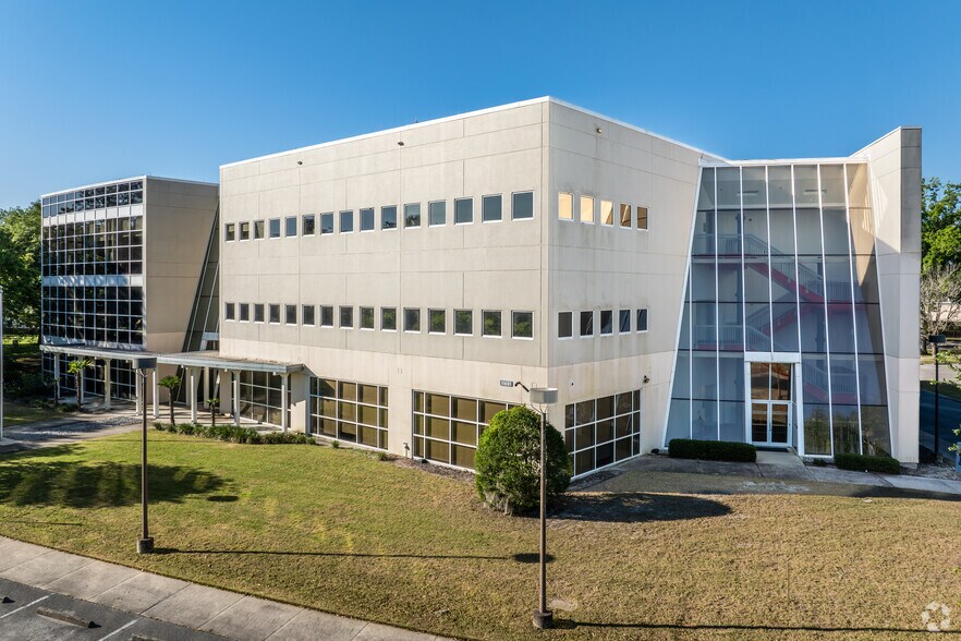 More Photos Of 11601 Research Cir, Alachua Office For Sale
