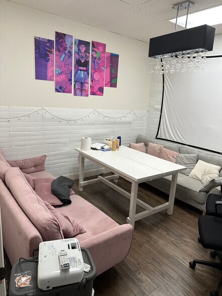 More Photos Of 529 E Valley Blvd, San Gabriel General Retail For Lease