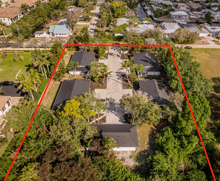 More Photos Of 2616 Lakeview Dr, Naples Apartments For Sale