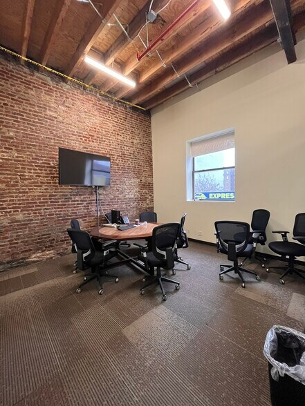 More Photos Of 1431 Cromwell Ave, Bronx Industrial For Sale