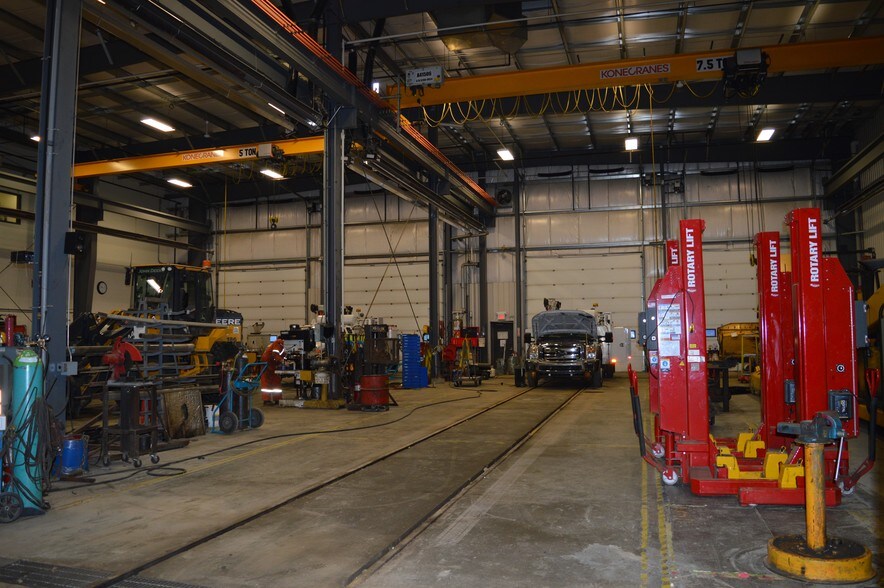 More Photos Of 50 Strathmoor Dr, Sherwood Park Light Manufacturing For Lease