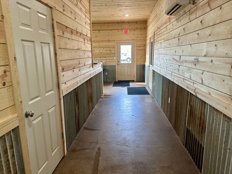 More Photos Of 12345 Massey ave, Tyler Distribution For Lease