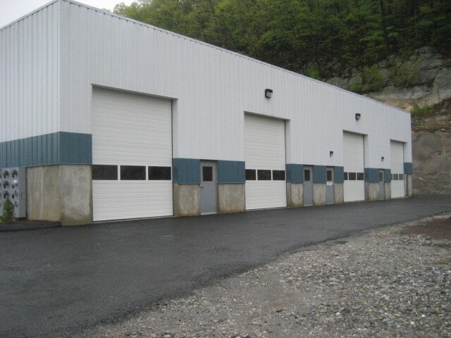 More Photos Of 53 Lancaster Dr, Beacon Falls Warehouse For Sale