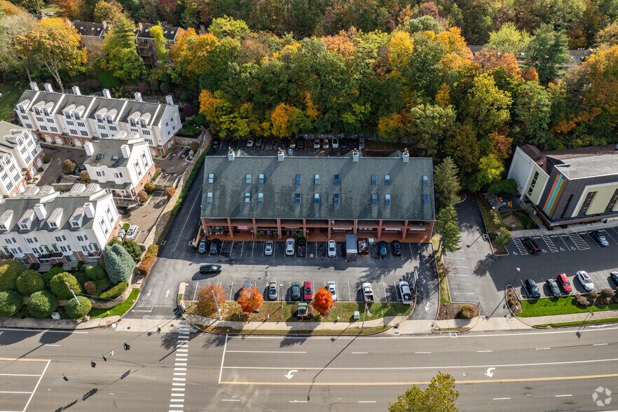 More Photos Of 430 Main Ave, Norwalk Freestanding For Lease