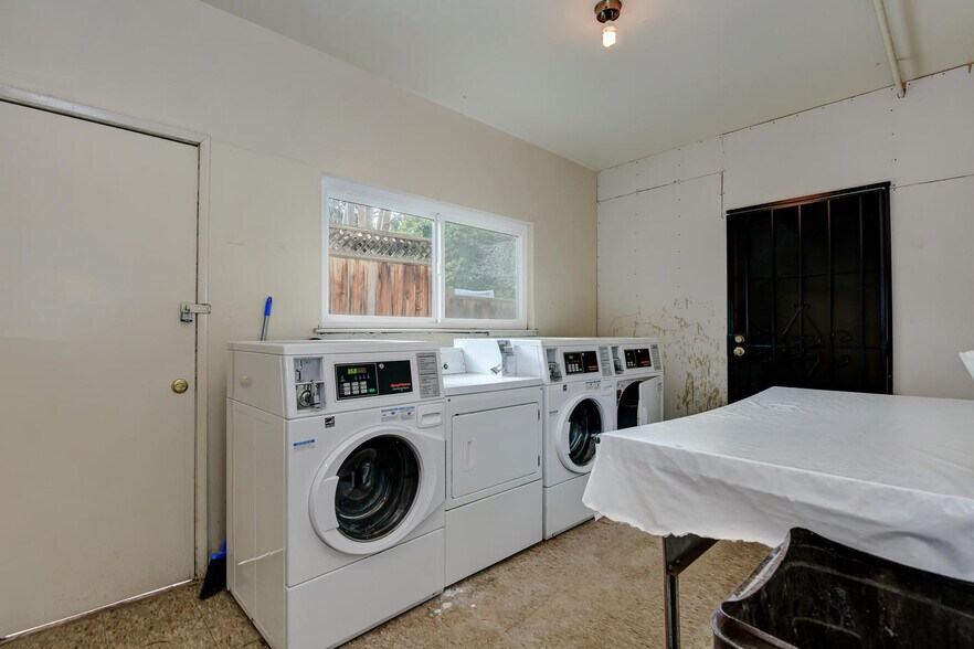 More Photos Of 365 Chiquita Ave, Mountain View Apartments For Sale