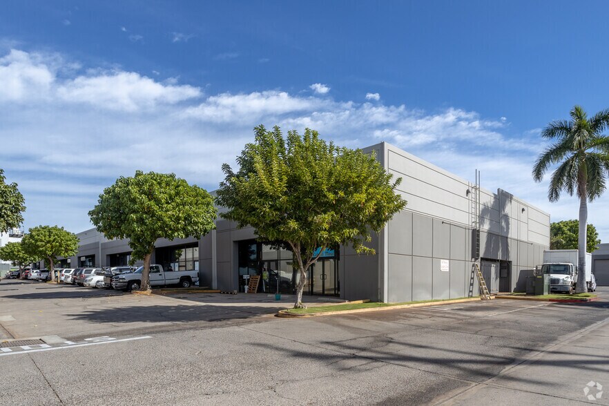 More Photos Of 300 Ohukai Rd, Kihei Light Manufacturing For Lease