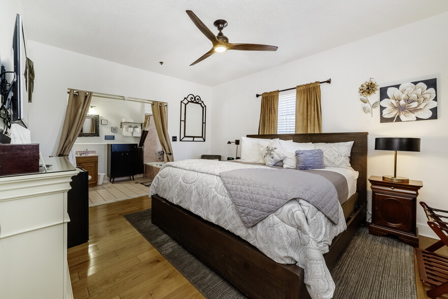 More Photos Of 29 Cuna St, Saint Augustine Hospitality For Sale