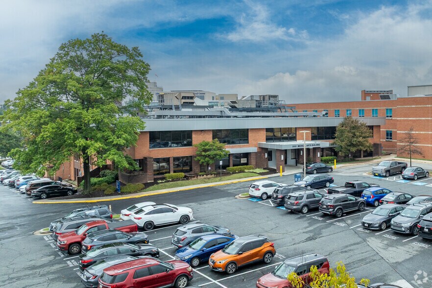 Primary Photo Of 9101 Franklin Square Dr, Rosedale Medical For Lease