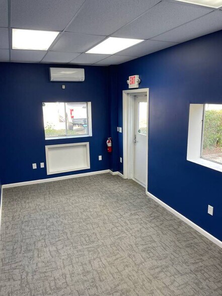 More Photos Of 6146 N Croatan Hwy, Kitty Hawk Storefront Retail Office For Lease