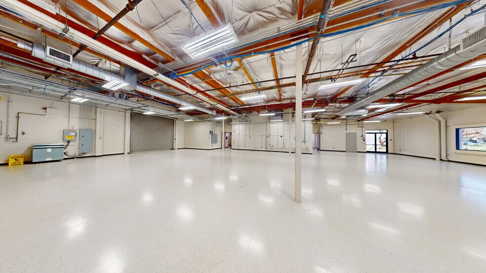 More Photos Of 2331 Circadian Way, Santa Rosa Research And Development For Lease