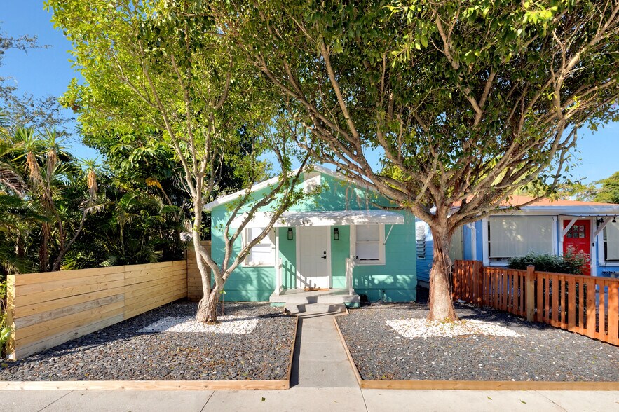 More Photos Of 517 S J St, Lake Worth Beach Apartments For Sale