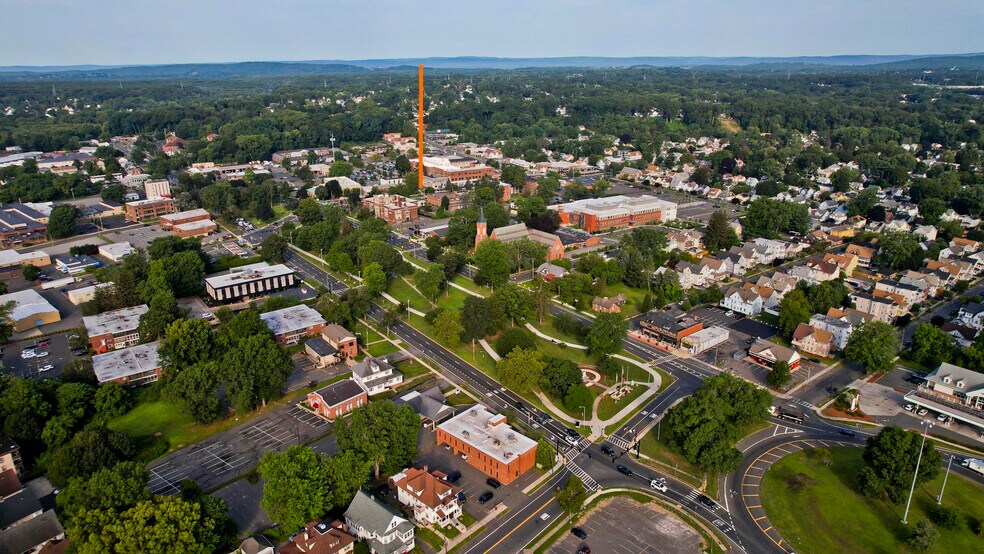 More Photos Of 85 Elm St, West Springfield Storefront Retail Office For Lease
