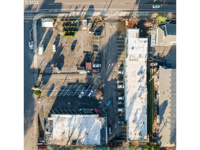 More Photos Of NE Sandy Blvd and 131st Ave, Portland Land For Sale