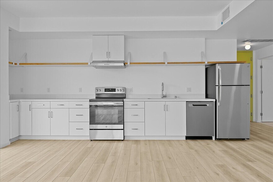 More Photos Of 636 N Juanita Ave, Los Angeles Apartments For Sale