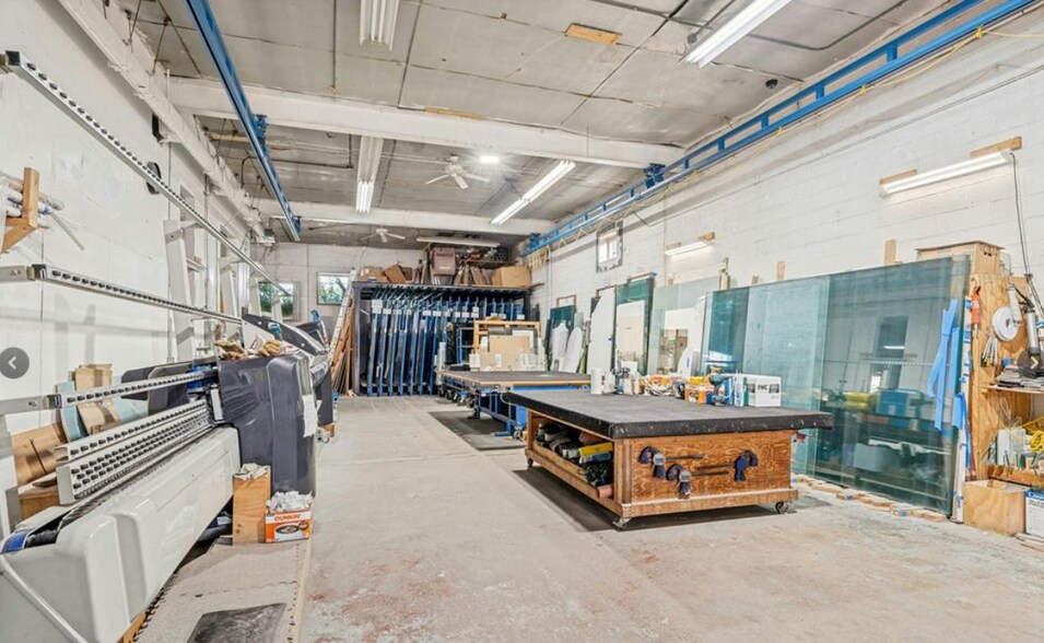 More Photos Of 11 Victoria Ter, Ridgefield Warehouse For Sale