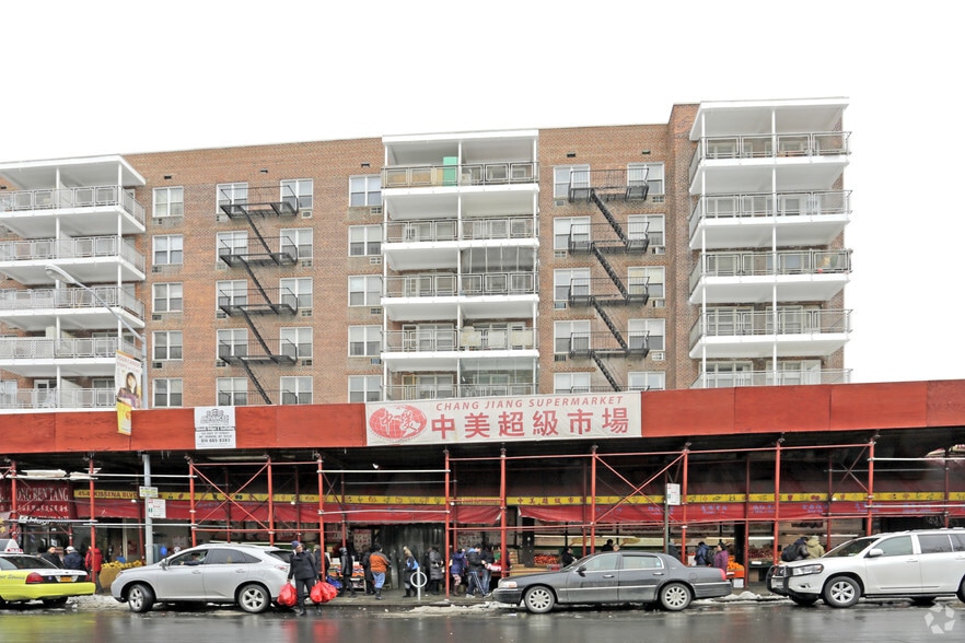 More Photos Of 41-25 KISSENA Blvd, Flushing Apartments For Lease