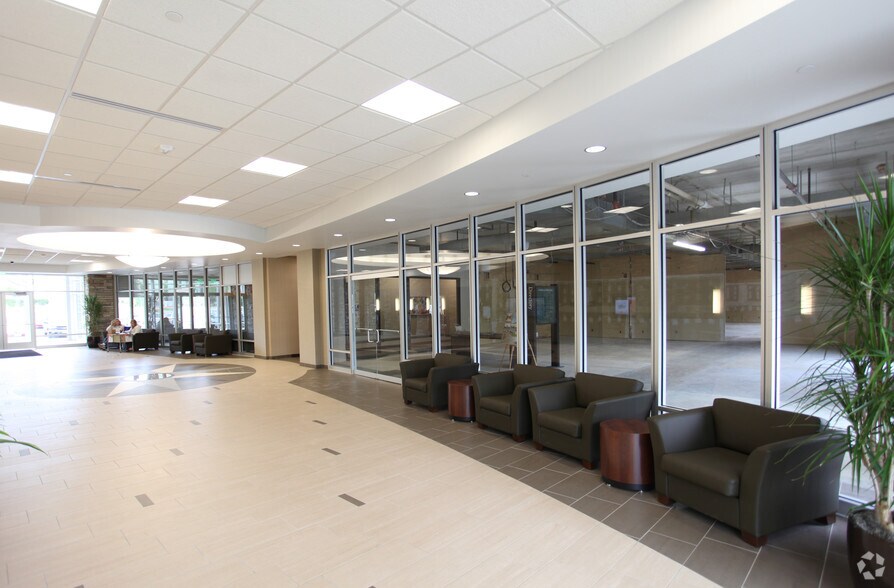 More Photos Of 8100-8120 Penn Ave S, Bloomington Office For Sale