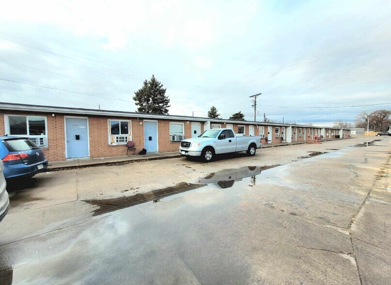 More Photos Of 1404 & 1420 Rodeo Rd, North Platte Apartments For Sale