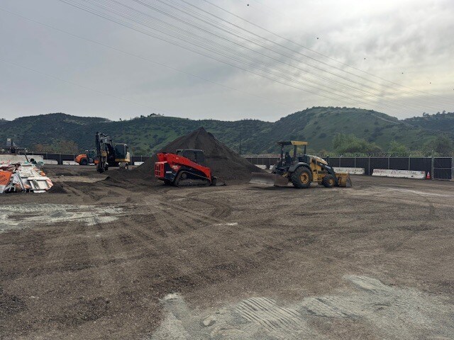 More Photos Of 15260 Willow Rd, Lakeside Contractor Storage Yard For Lease