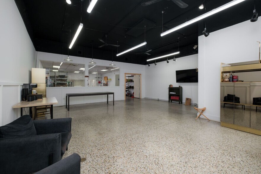 More Photos Of 314 2nd Ave, Gallipolis Storefront For Sale