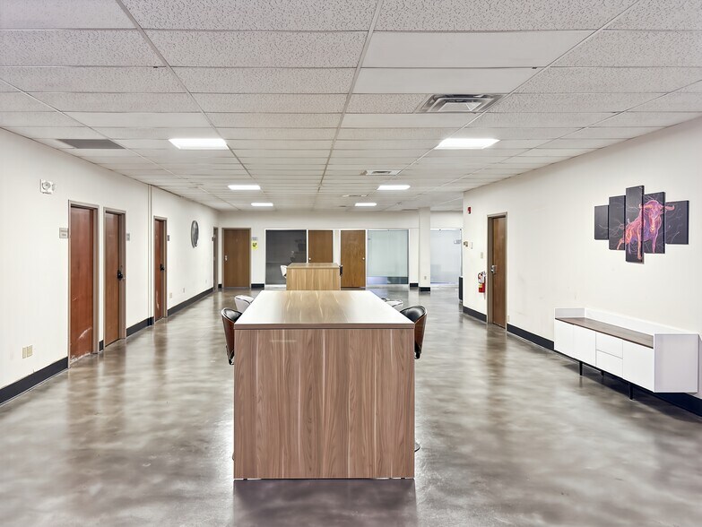 More Photos Of 2300 Montana Ave, Cincinnati Coworking Space