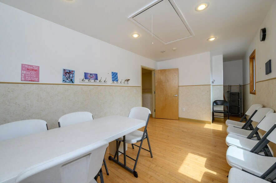 More Photos Of 355 Buckelew Ave, Monroe Township Freestanding For Sale