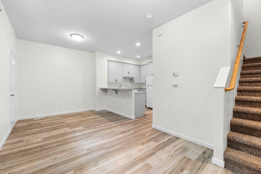 More Photos Of 3540 SE 119th Ave, Portland Apartments For Sale