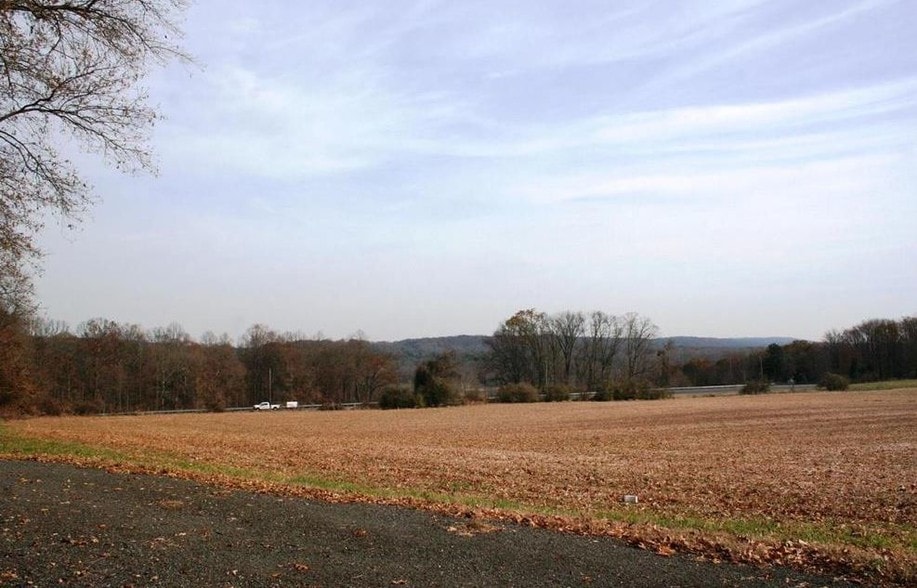 200 N NJ-31  
