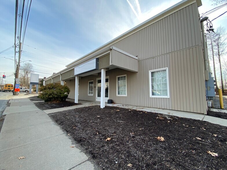 More Photos Of 326 Highland Ave, Waterbury Medical For Sale