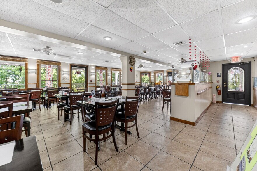 More Photos Of 204 W Madison St, Easton Storefront Retail Residential For Sale