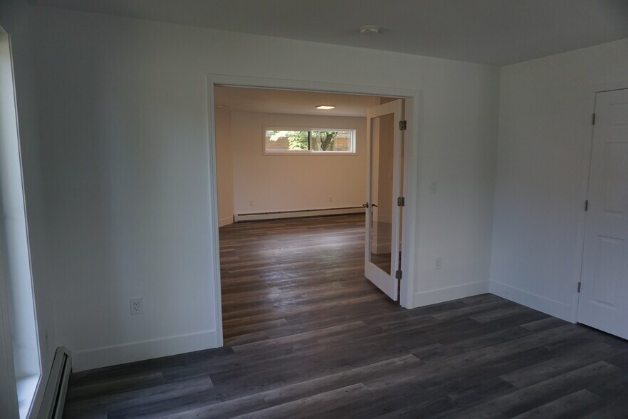 More Photos Of 149 S Grand Ave, Poughkeepsie Medical For Sale