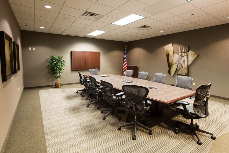 More Photos Of 4455 Genesee St, Cheektowaga Office For Lease