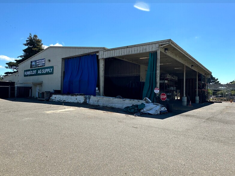 More Photos Of 126 Dinsmore Dr, Fortuna Freestanding For Lease
