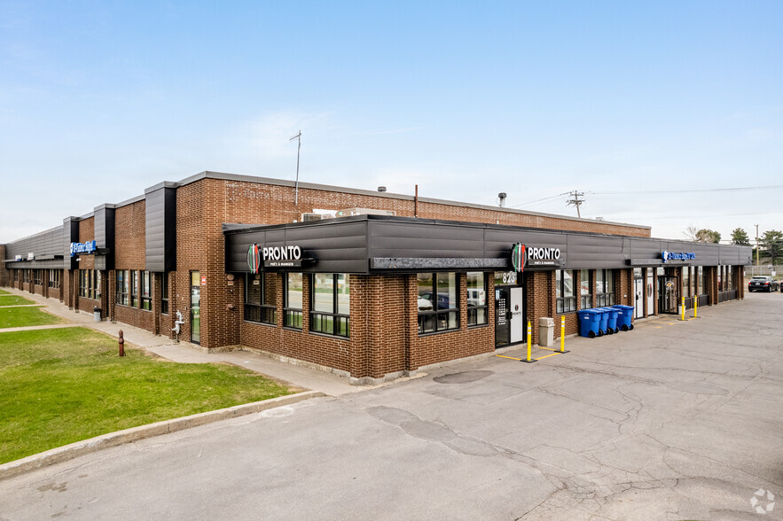 Primary Photo Of 90A-90F Boul Brunswick, Dollard-des-Ormeaux Warehouse For Lease