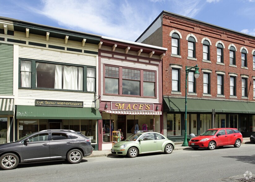 More Photos Of 367 Main St, Rockland Storefront For Sale