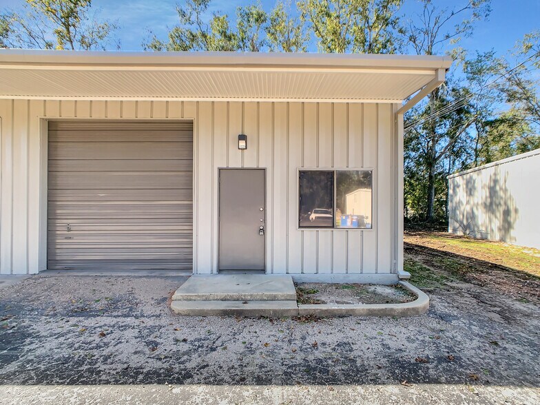 More Photos Of 4405 Halls Mill Rd, Mobile Light Distribution For Lease