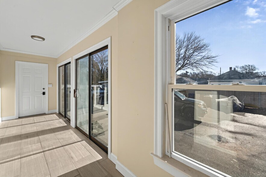 More Photos Of 982 Mineral Spring Ave, North Providence Office For Sale