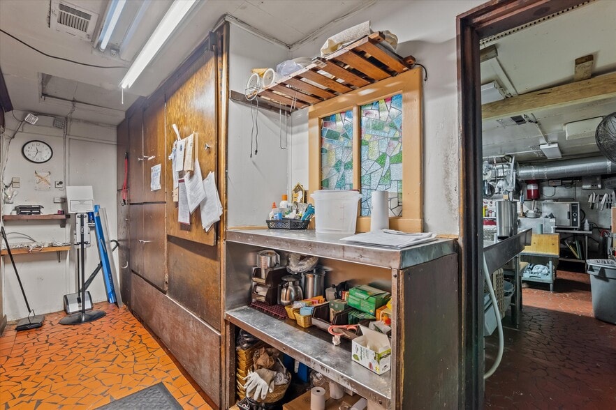 More Photos Of 3044 Deans Bridge Rd, Augusta Restaurant For Sale