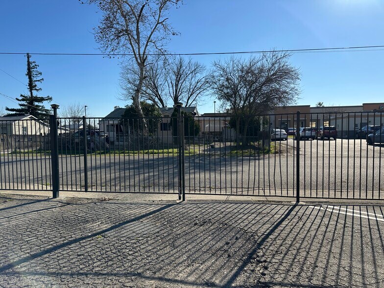More Photos Of 4979 Olivehurst Ave, Olivehurst General Retail For Sale