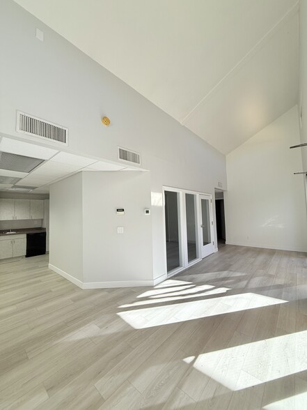 More Photos Of 4144 N 44th St, Phoenix Office For Lease